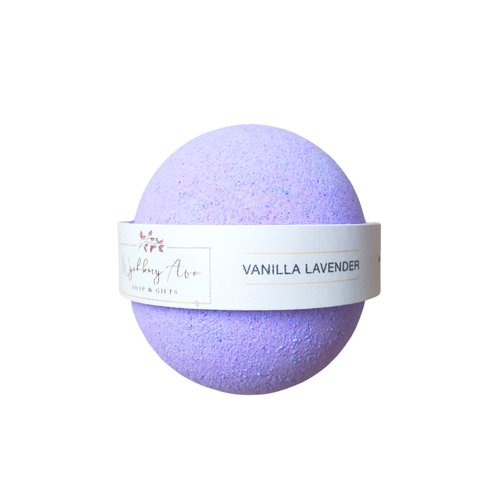 
                
                    Load image into Gallery viewer, Petites Délices Bath Bomb Gift Set
                
            