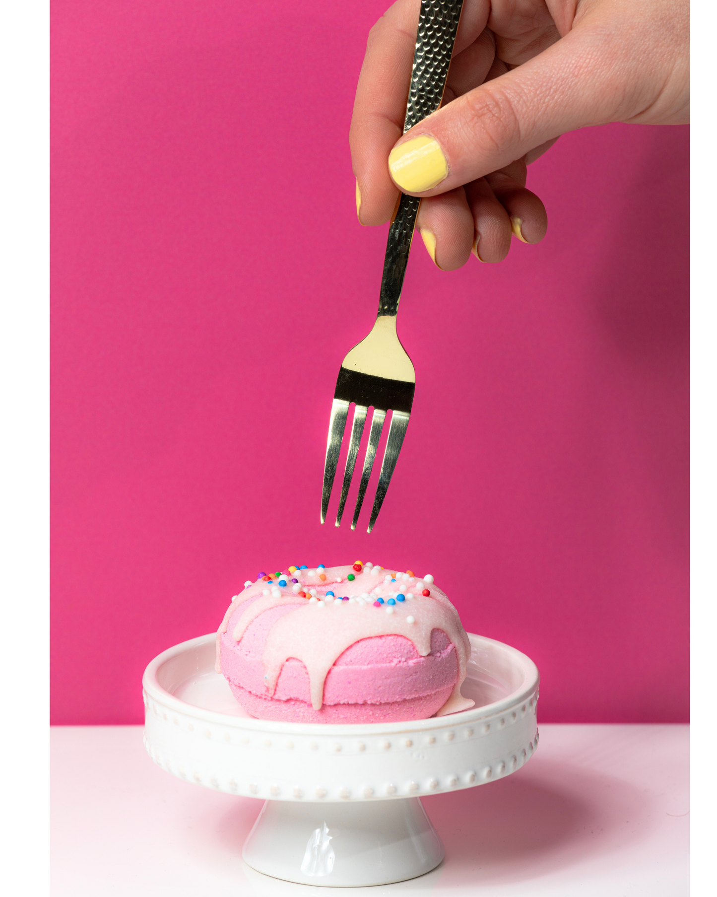 cream soda mini donut bath bomb