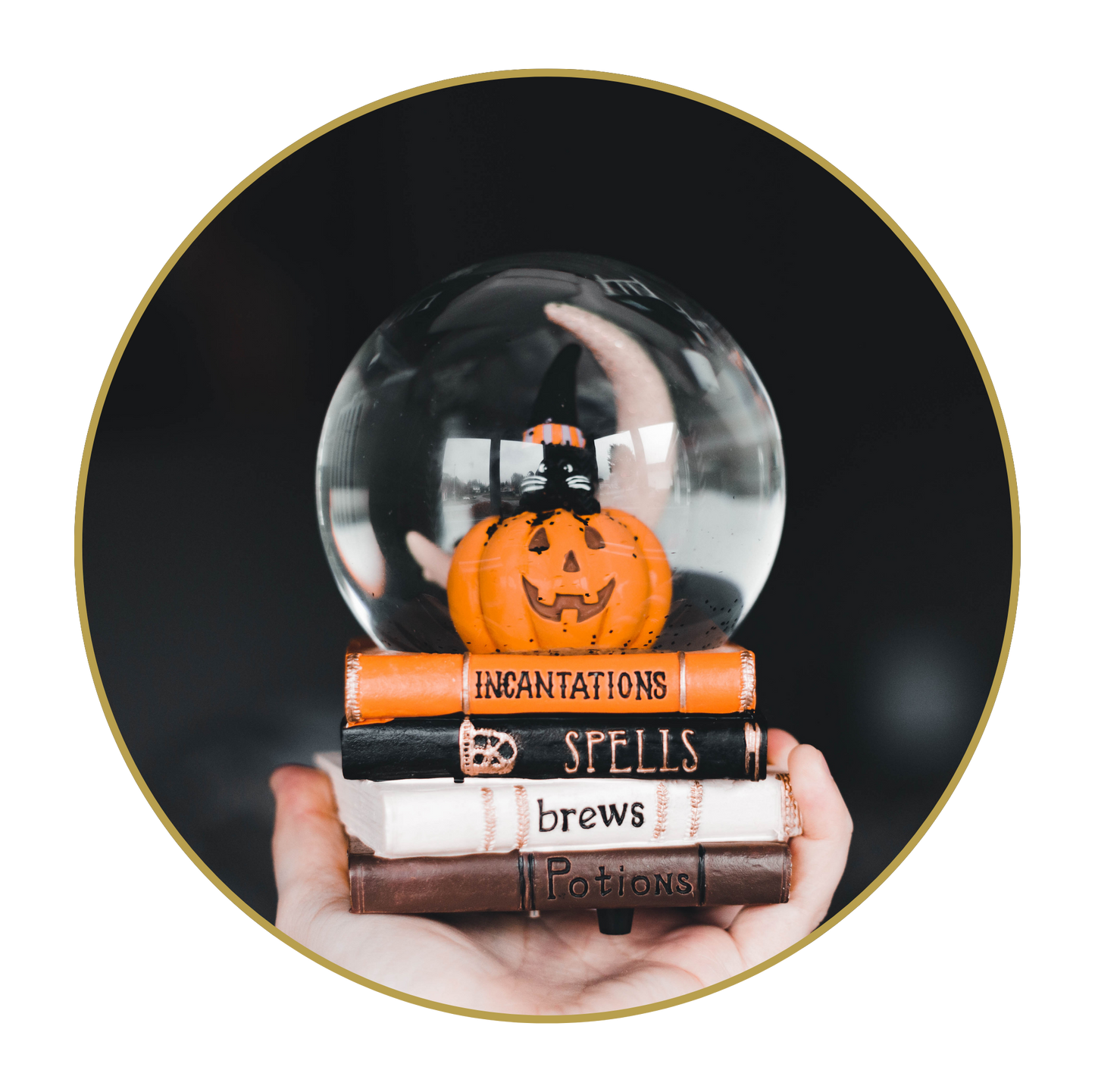 SPOOKY SUDS & SIPS - BEGINNER SOAP-MAKING WORKSHOP (19+) | Victoria, BC