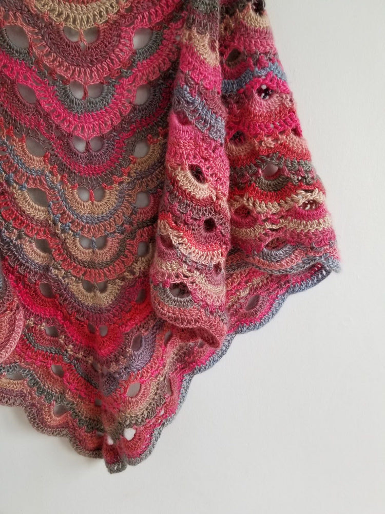 Vintage Heart Shawl | Pink Crocheted Shawl & Scarf